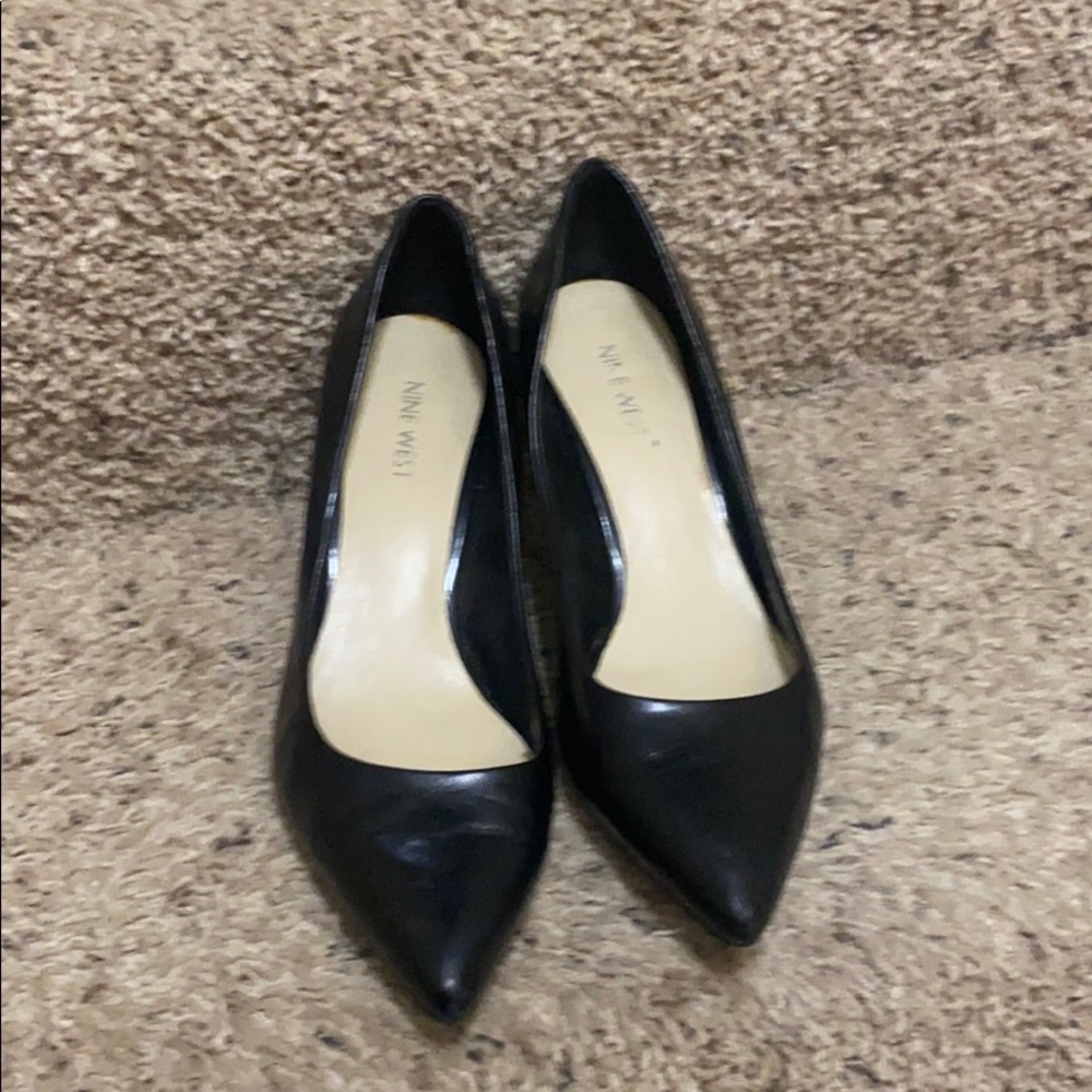 Women’s Nine West black stilettos size 8M